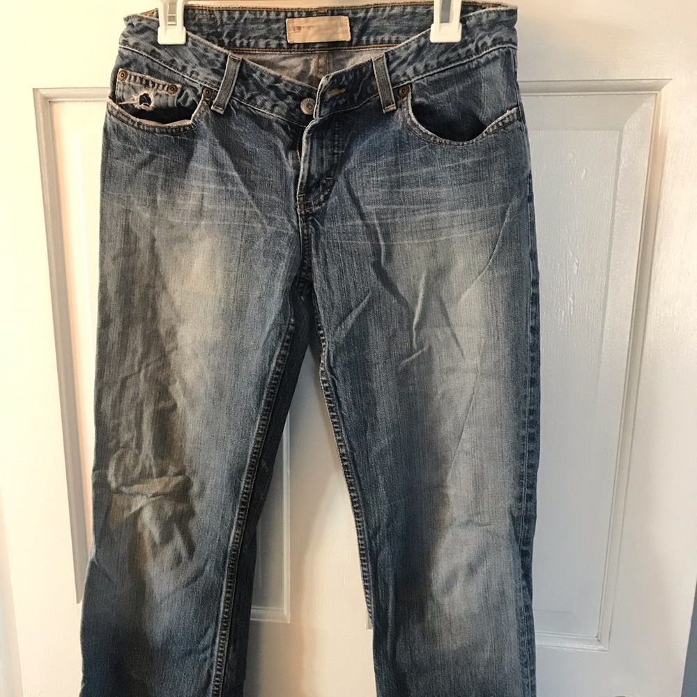 Buckle jeans
